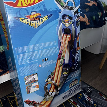 Hot wheels