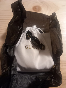 Guess Foulard naiste käeehe (3 foto / 3)