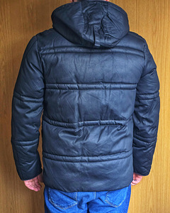 П: зимняя куртка (2 фото из 6)