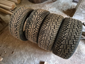 Зимние шины Continental IceContact 2 255/45 R18 (1 фото из 2)