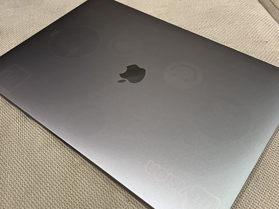Запчасти для MacBook Pro (15-дюймовый, Intel, 2018)