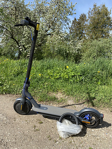 Mi Electric Scooter 3 (1 фото из 4)