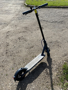 Mi Electric Scooter 3 (4 фото из 4)
