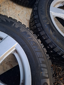 15" valuveljed naastrehvidega Michelin 5x100, 4x114.3, 4x100 (2 foto / 7)