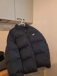 Nike jope/nike puffer (1 foto / 3)