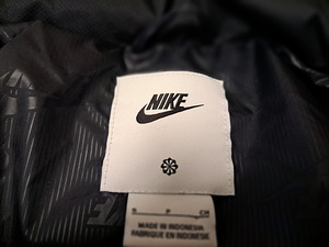 Nike jope/nike puffer (3 foto / 3)