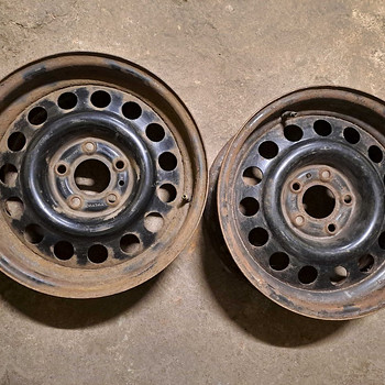 Volvo (1989-1997 г.) стальные диски 5x108, 15", 2 шт