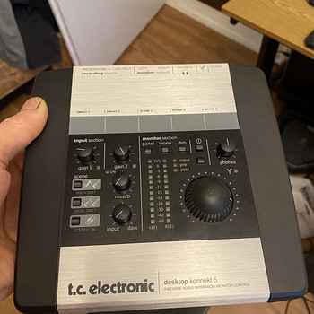 T.c.electronic звуковая карта ревербератор