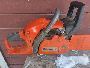 Mootorsaag Husqvarna 445 (1 foto / 3)