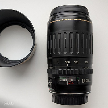 Canon EF 100-300mm f/4.5-5.6 USM