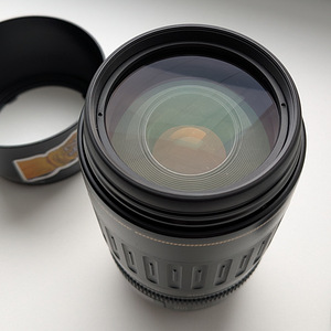 Canon EF 100-300mm f/4.5-5.6 USM (3 foto / 4)
