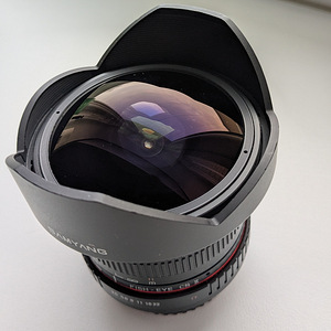 Samyang MF 8mm F/3.5 Fish-Eye CS II APS-C Canon EF (3 фото из 4)