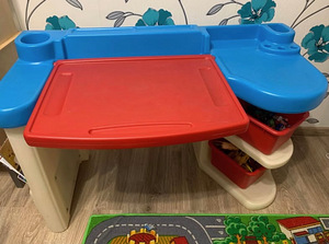 Детский стол (2 фото из 2)