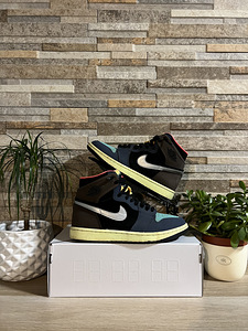 Air Jordan 1 High (1 фото из 4)
