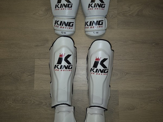 King Pro Boxing kindad ja jalakaitsmed