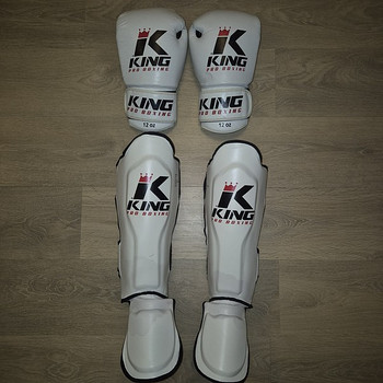 Перчатки и щитки King Pro Boxing
