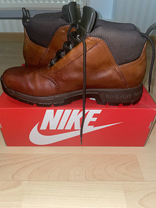 Ботинки Nike (2 фото из 5)