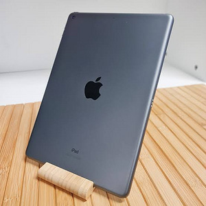 iPad 8 поколение 128 gb wifi+cel (2 фото из 4)