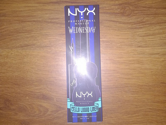 Eyeliner Wednesday