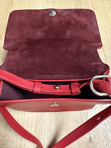 Кожаная сумка Furla (оригинал) (4 фото из 4)