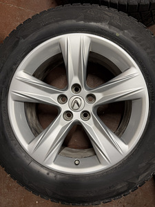 18" Lexus RX originaalveljed 5x114,3 + 235/65/18 m+s (1 foto / 7)