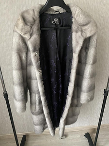 Шуба из норки (3 фото из 3)