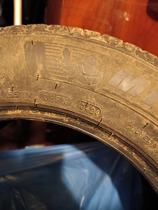 Летние шины MICHELIN 185/65R15 Primacy 4 (1 фото из 1)