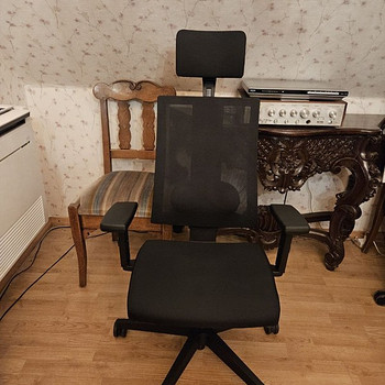 Офисное кресло Novystyl