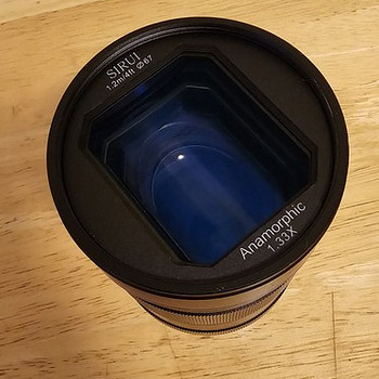 Объектив Sirui 75mm F1.8 1.33x Anamorphic