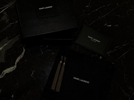 Saint Laurent kõrvarõngad (YSL cassandre tassel earrings)