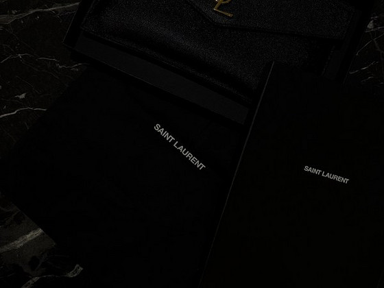 Saint Laurent clutch (YSL Uptown logo-plaque clutch bag)