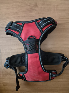 Шлейка для собаки (2 фото из 2)