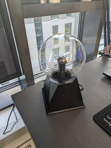 Plasma lamp GLOBO (1 foto / 3)