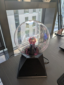 Plasma lamp GLOBO (2 foto / 3)