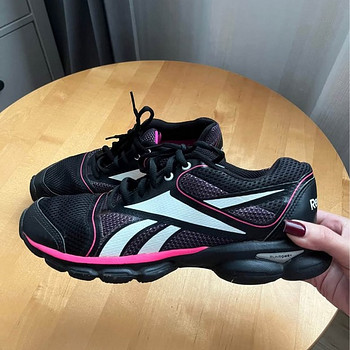 Reebok tossud