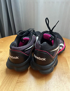Кроссовки Reebok (2 фото из 7)