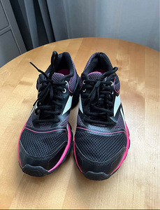Кроссовки Reebok (3 фото из 7)