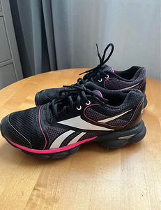 Кроссовки Reebok (5 фото из 7)