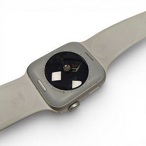Смарт-часы Apple Watch SE 44мм + зарядка (3 фото из 4)