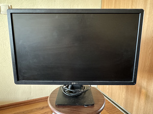 Монитор Dell (1 фото из 3)