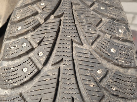 225/50 R18