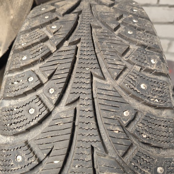 225/50 R18