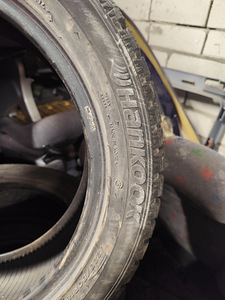 225/50 R18 (3 фото из 4)