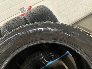 225/50 R17 (2 фото из 3)
