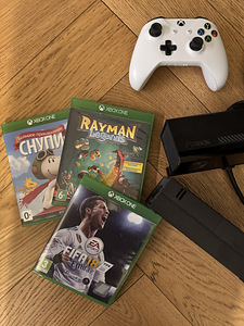 Xbox One + Kinect + 2 контроллера + 3 игры (4 фото из 6)