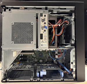 Сервер Dell PowerEdge T40 Intel Xeon E-2224G (4 фото из 5)