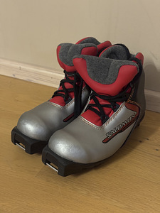 Ботинки для лыж Salomon (1 фото из 3)