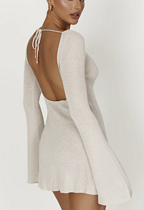 Zahra – Long Sleeve Open Back Mini Knit Dress (Grey) (1 foto / 8)
