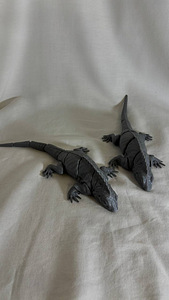 3D-iguana/sisalik (liikuv) — hall “kivi” stiil, dekoratsioon/mänguasi (2 foto / 4)
