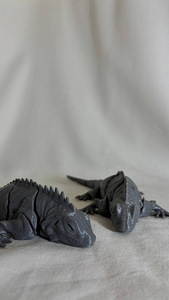 3D-iguana/sisalik (liikuv) — hall “kivi” stiil, dekoratsioon/mänguasi (4 foto / 4)